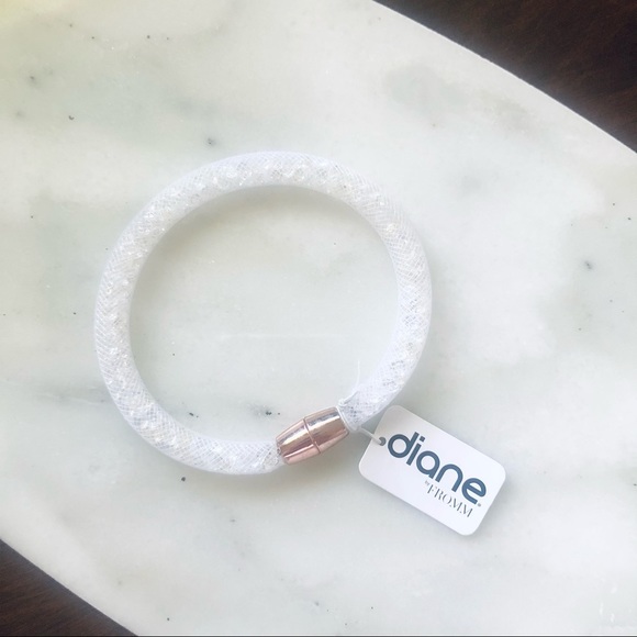 Mesh Crystal Magnetic Bracelet - Picture 1 of 2